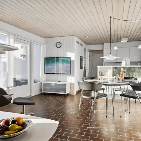 Leny - 900m From The Sea By Interhome
